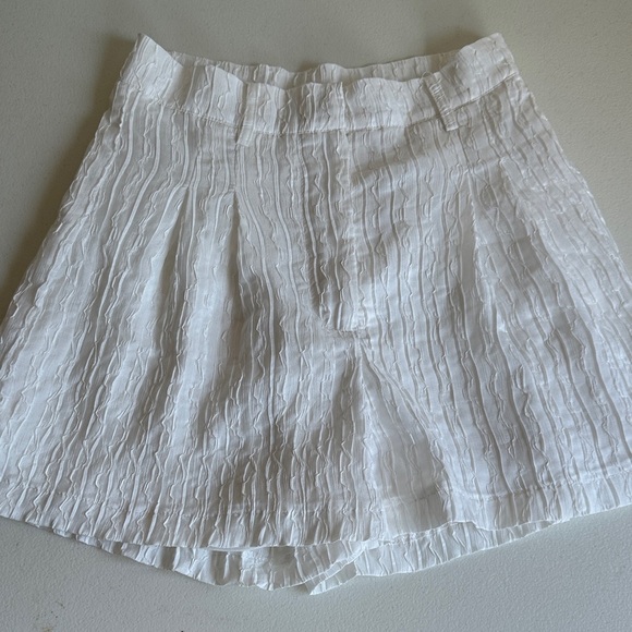 Princess Polly White High Waist Shorts - Picture 1 of 3